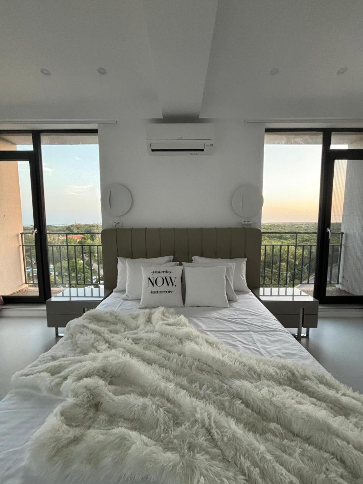 Donna Alba Seaview Penthouse, Casa Ta De Pe Plaja Lägenhet Neptun Exteriör bild