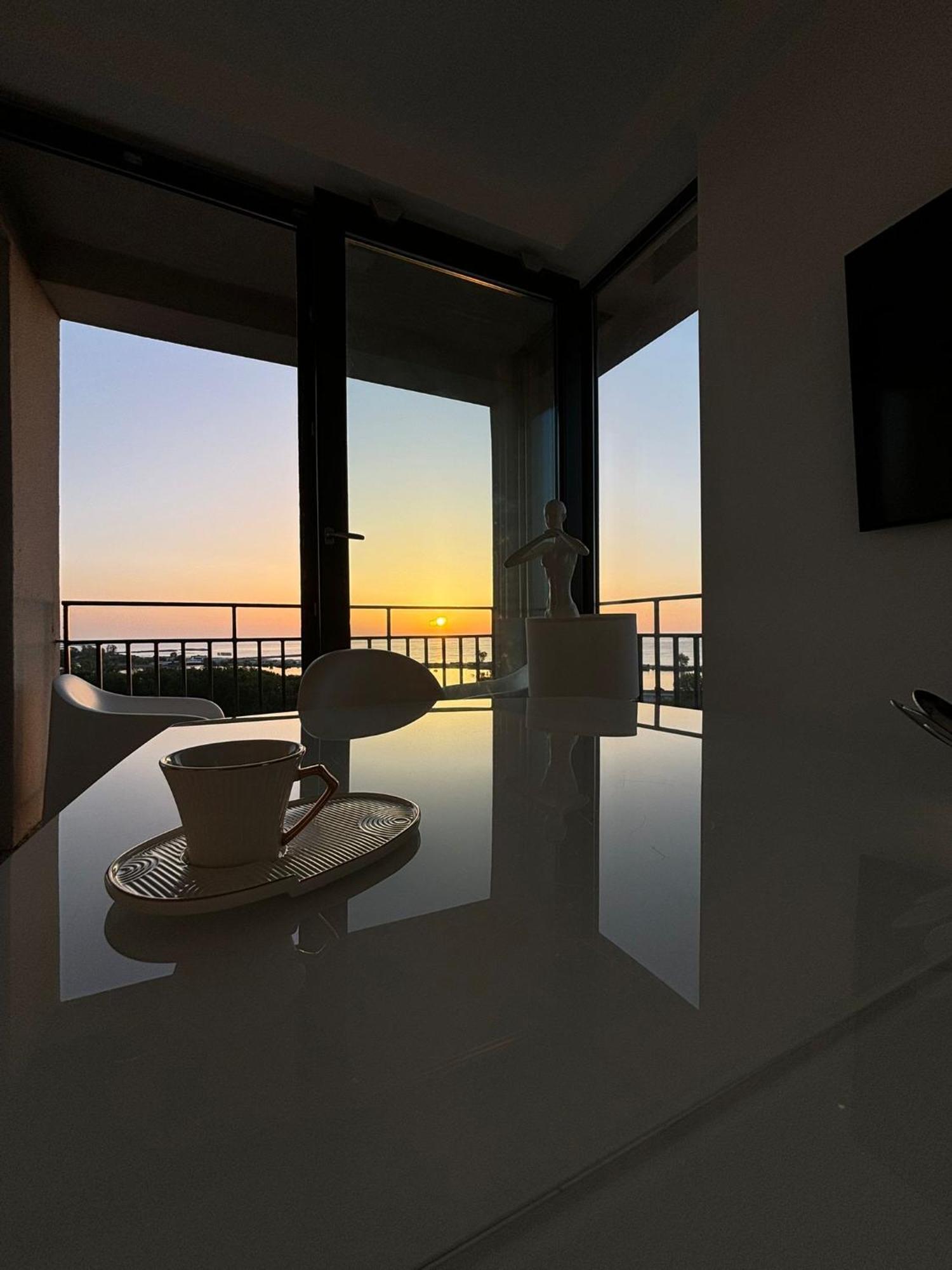 Donna Alba Seaview Penthouse, Casa Ta De Pe Plaja Lägenhet Neptun Exteriör bild