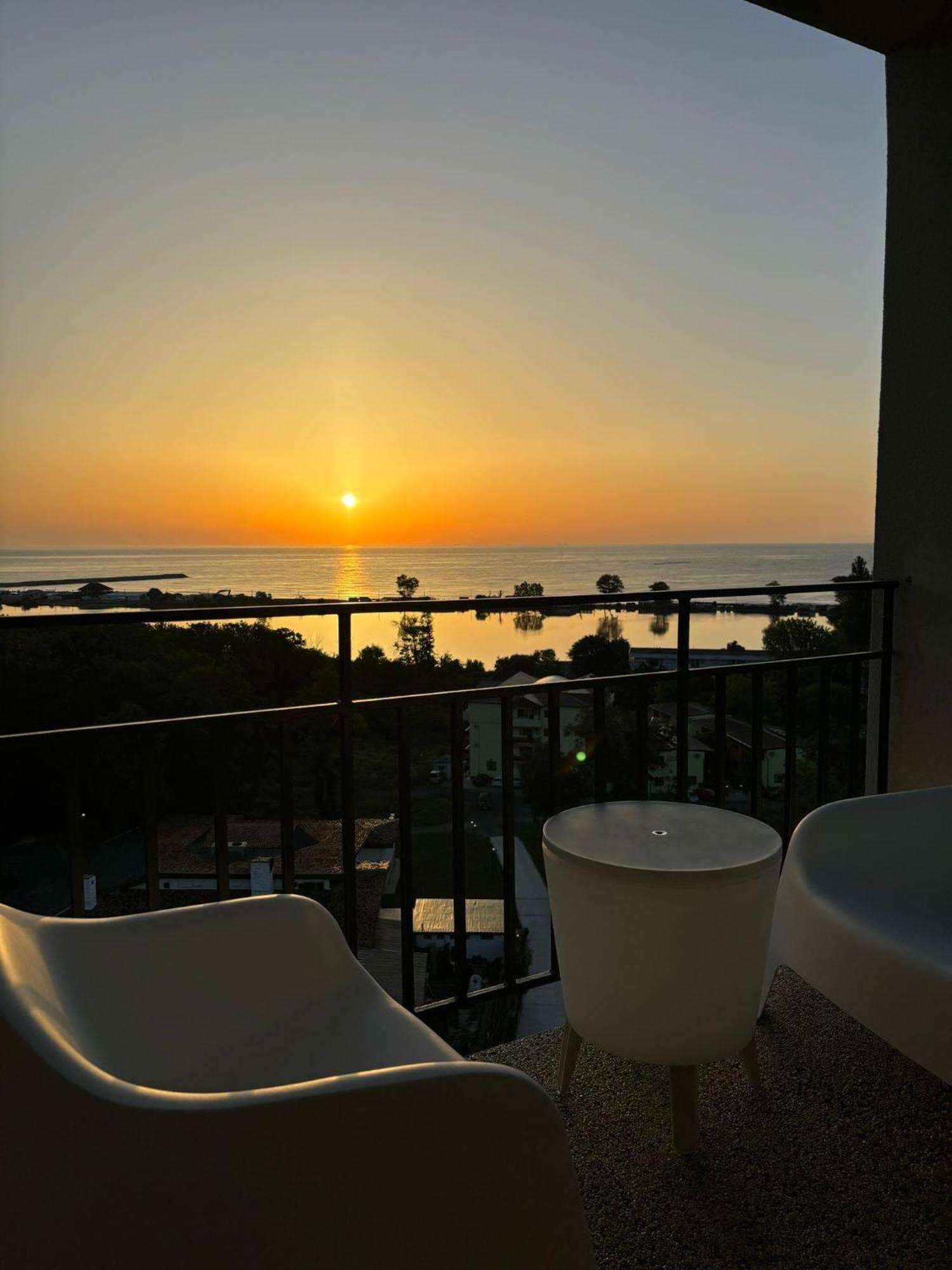 Donna Alba Seaview Penthouse, Casa Ta De Pe Plaja Lägenhet Neptun Exteriör bild