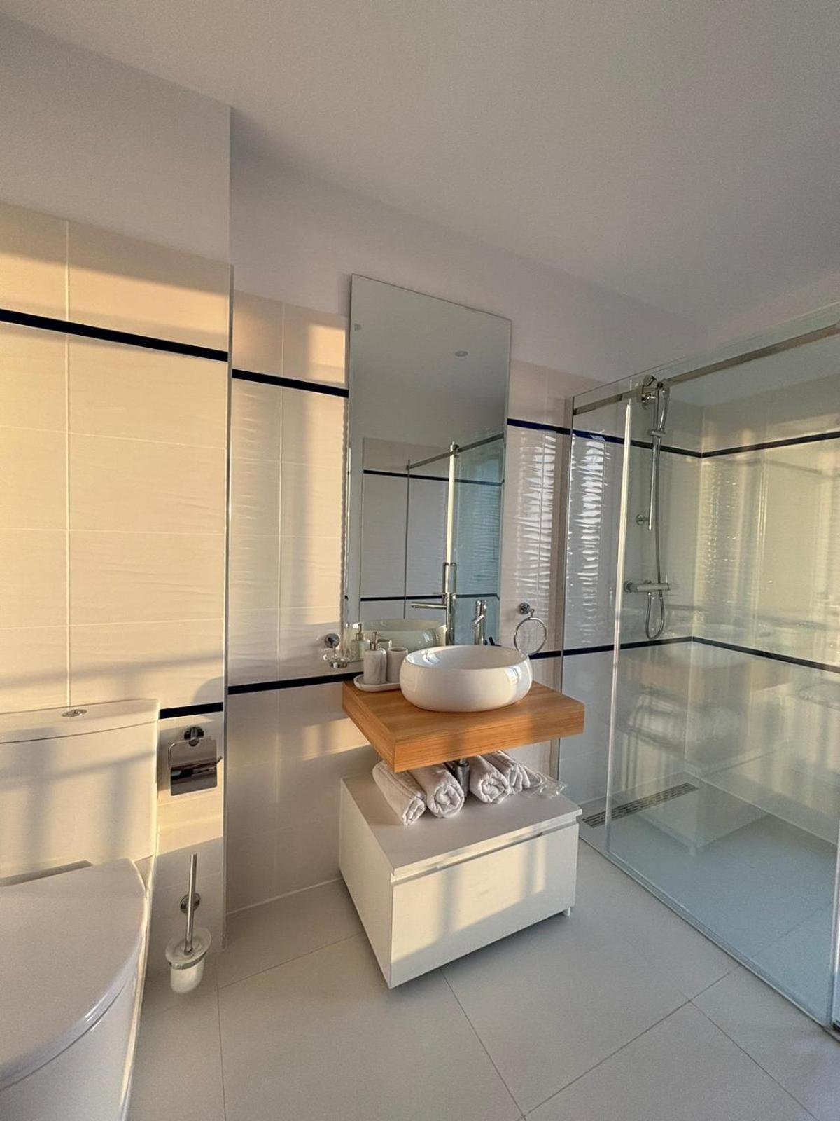 Donna Alba Seaview Penthouse, Casa Ta De Pe Plaja Lägenhet Neptun Exteriör bild