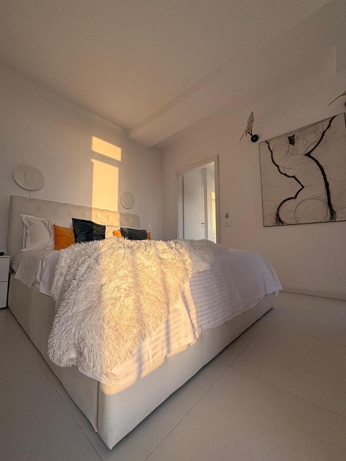Donna Alba Seaview Penthouse, Casa Ta De Pe Plaja Lägenhet Neptun Exteriör bild