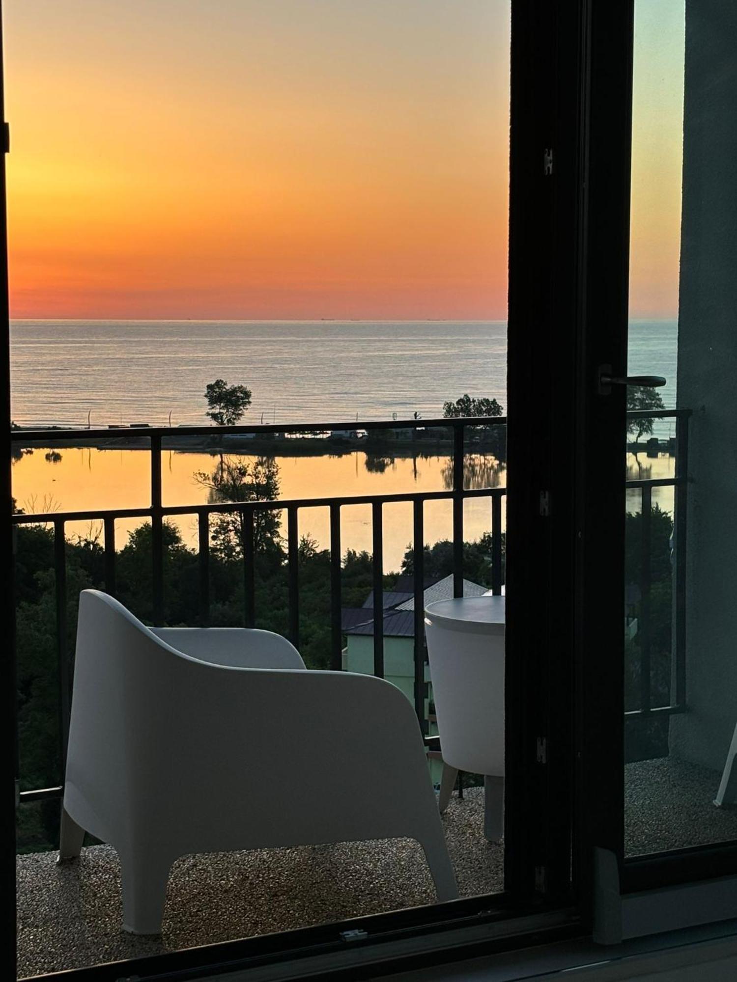 Donna Alba Seaview Penthouse, Casa Ta De Pe Plaja Lägenhet Neptun Exteriör bild