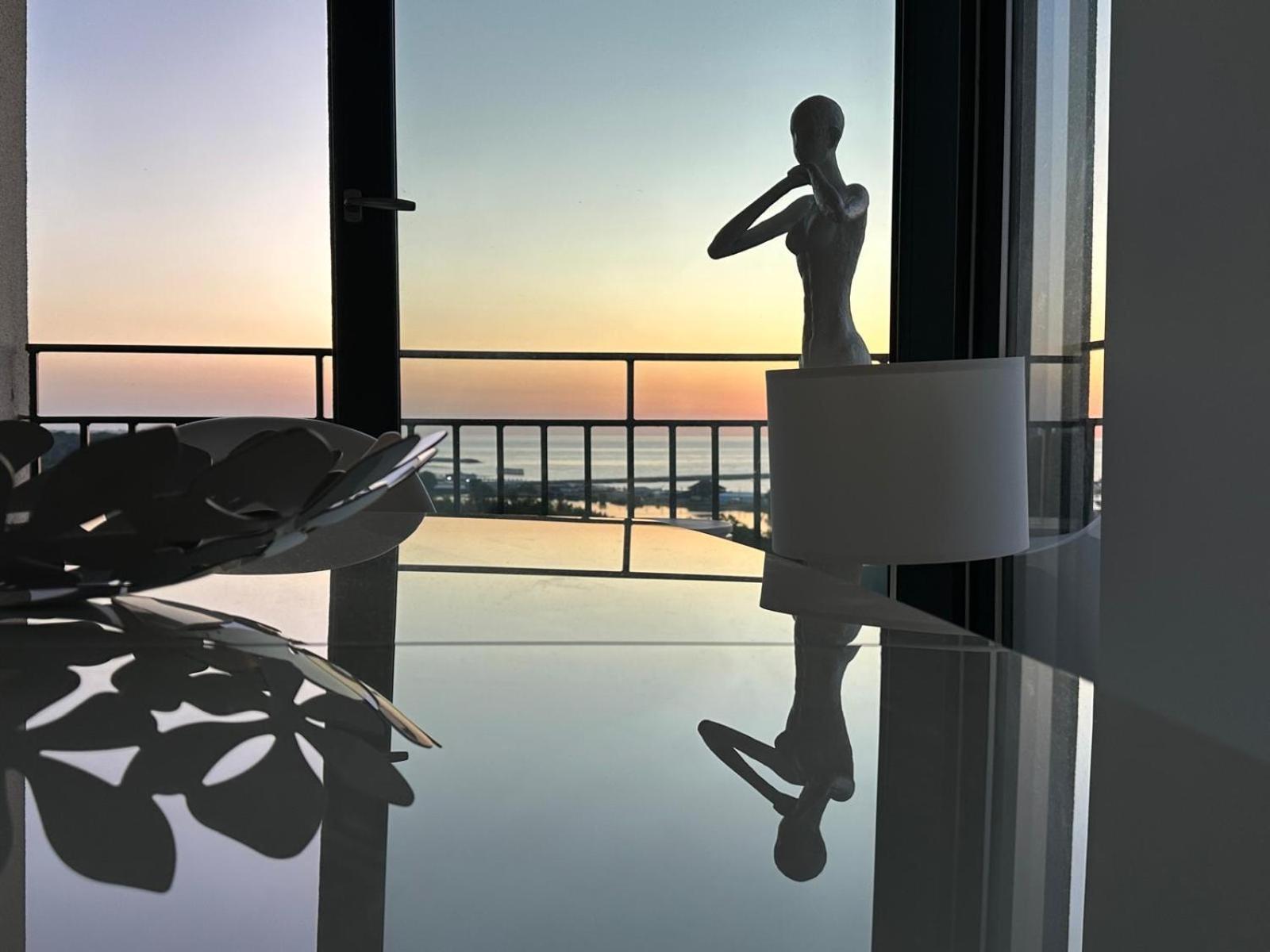 Donna Alba Seaview Penthouse, Casa Ta De Pe Plaja Lägenhet Neptun Exteriör bild